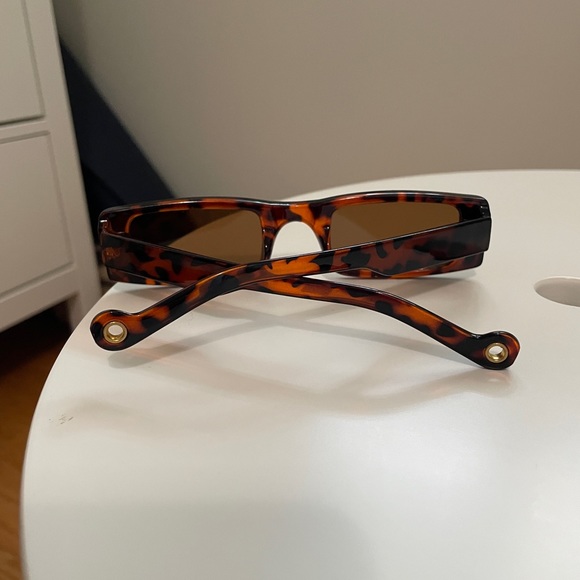 thin turtle shell sunglasses - Picture 3 of 3